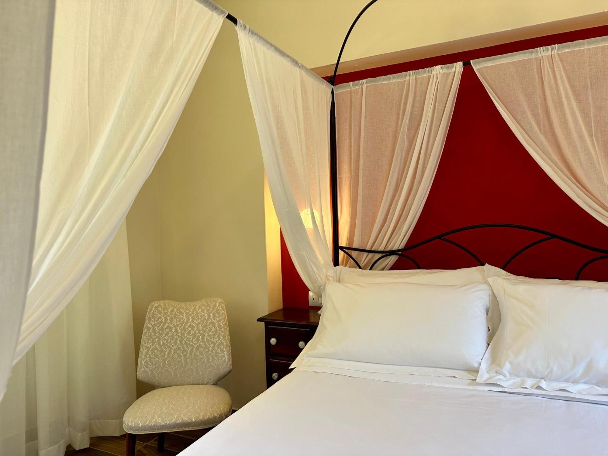 La Ninfa Hotel บาญญี ดี ลุกกา ภายนอก รูปภาพ